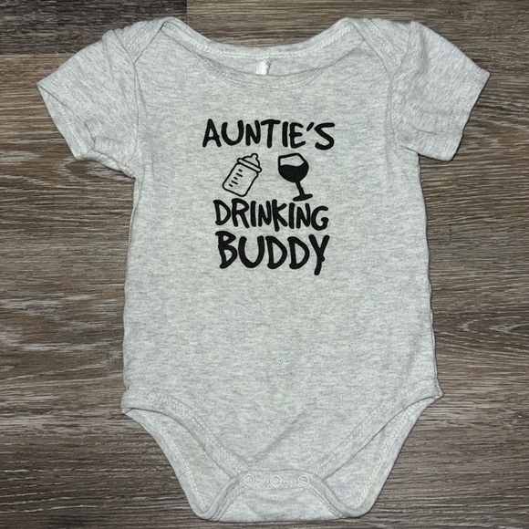 “Auntie’s Drinking Buddy” Black & Gray Baby Onesie - Size 12M - Picture 1 of 3